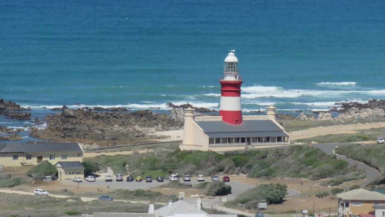 L Agulhas,Main @ 51 Apartment Luaran gambar